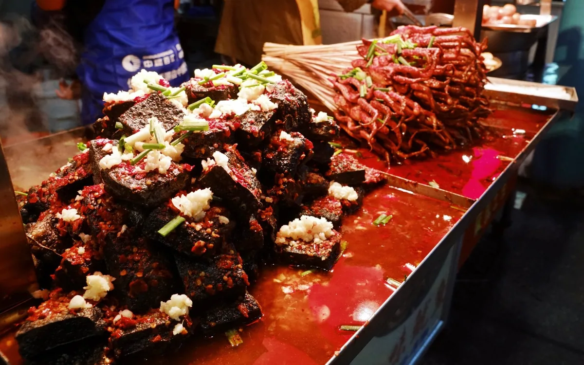 长沙火宫殿风格的黑色臭豆腐