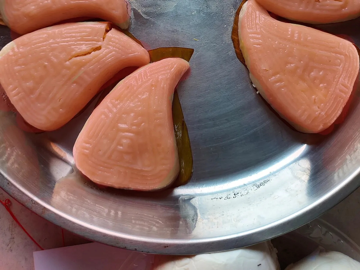 Pink peach-shaped Chaozhou red peach rice cakes