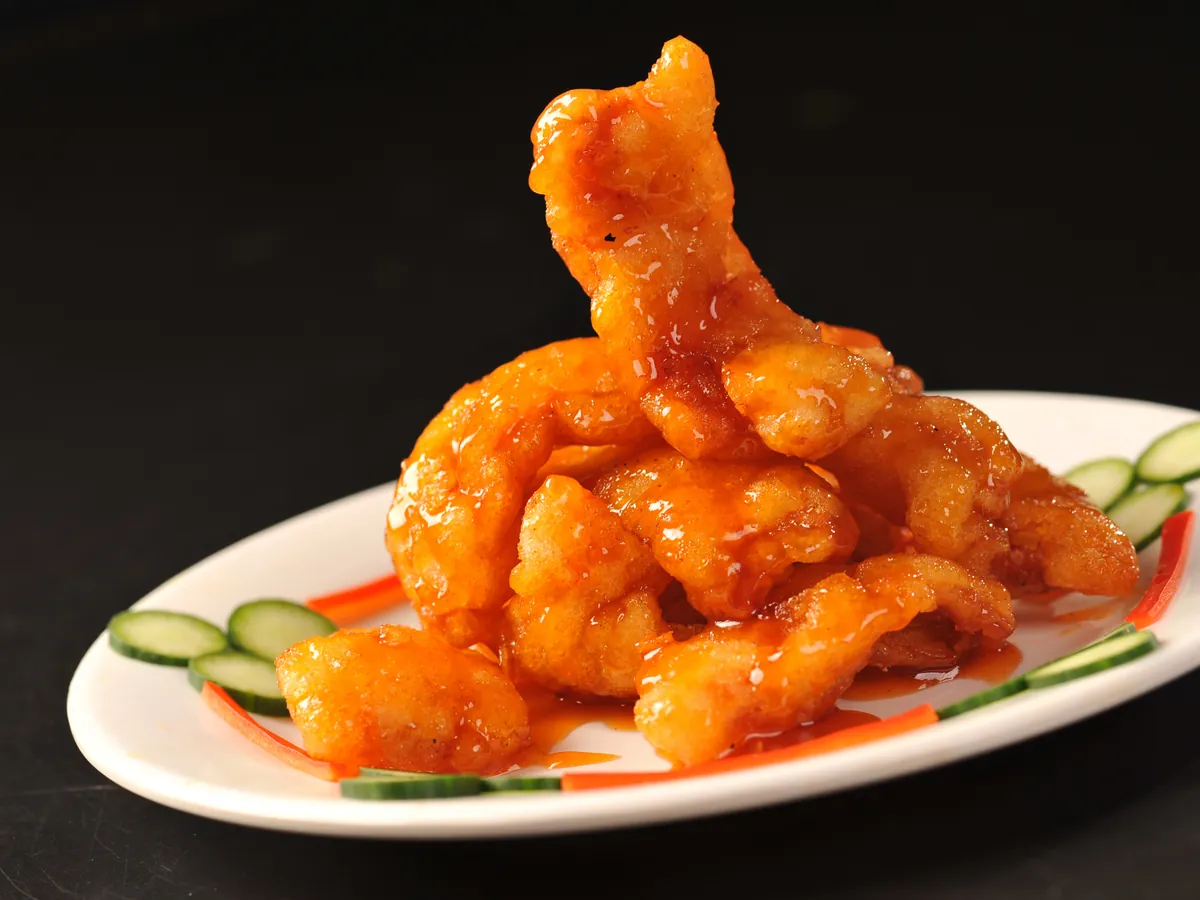 Golden guobaorou coated in sweet-sour sauce
