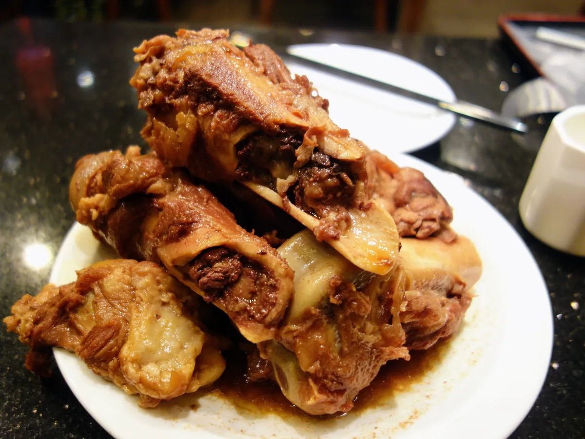 Harbin pork bones slow-braised in savory soy sauce
